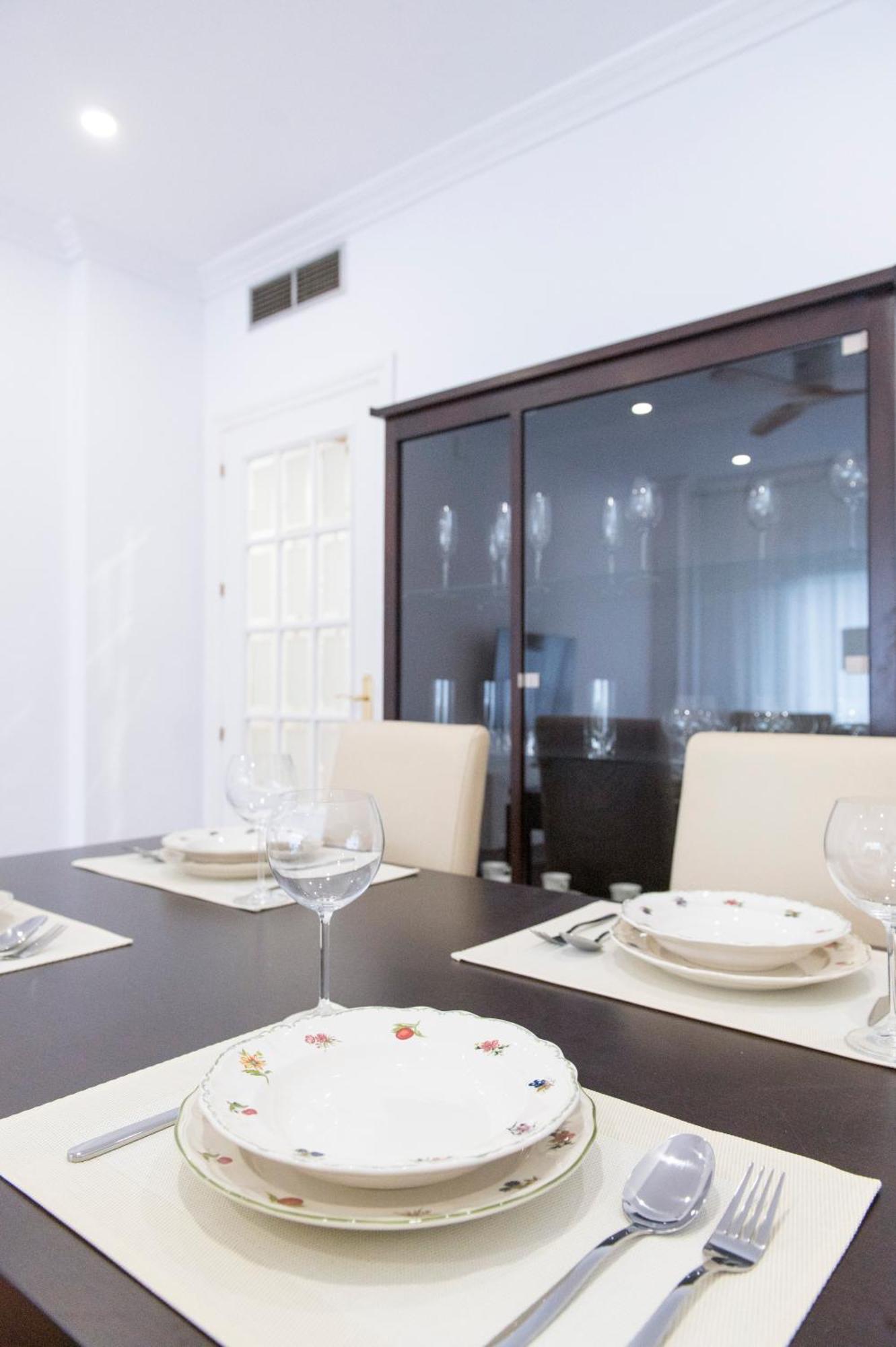 La Bodega Con Parking Gratis Apartamento