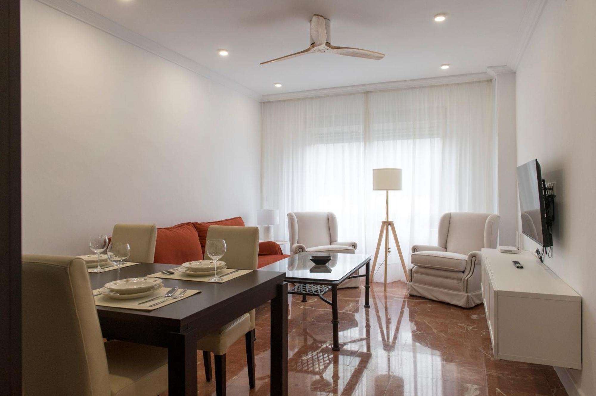 La Bodega Con Parking Gratis Apartamento